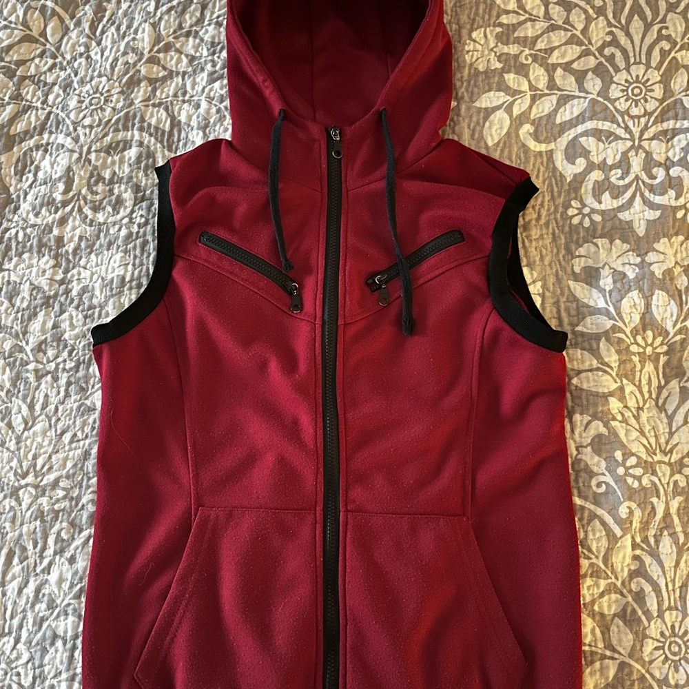 Men’s Spring/Summer Vest - Picture 4 of 4